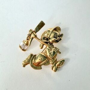 Disney Snow White and the Seven Dwarfs Dopey Gold Brooch Pin